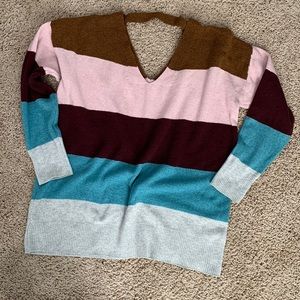 💕MAURICE’S LARGE SWEATER💕